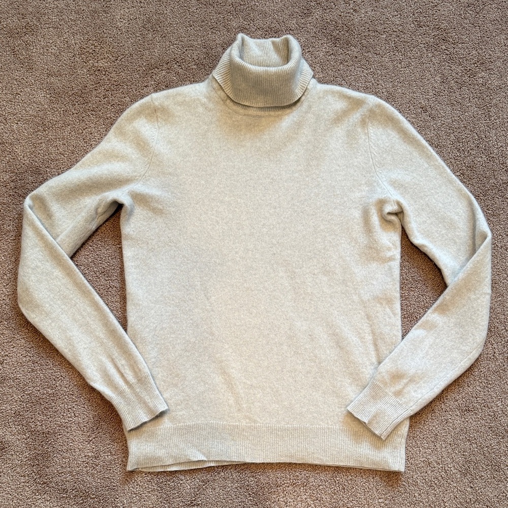 Classic Light Gray Cashmere Turtleneck Sweater
